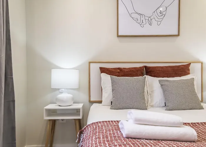 Casa Da Oliveira By Homie Caniço